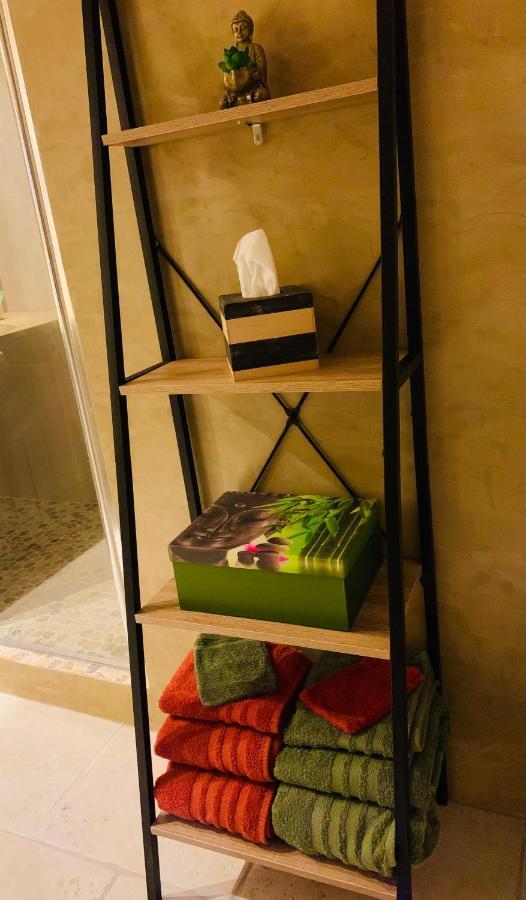 Appartement avec jardin et Spa privatifs Cazouls-lès-Béziers Extérieur photo